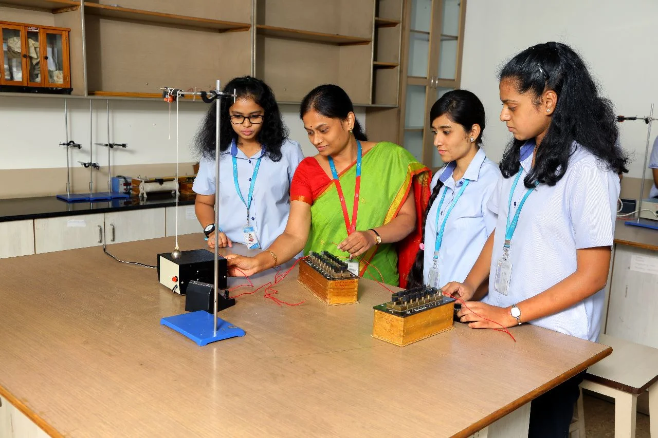 WhatsApp Image 2022-11-29 at 12.31.02g